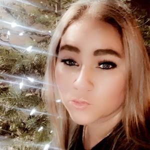 Meet your Posher, Jennie